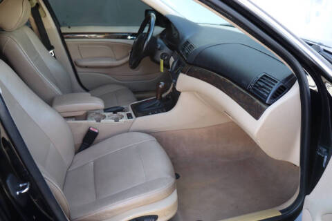 2004 BMW 3 Series 325i