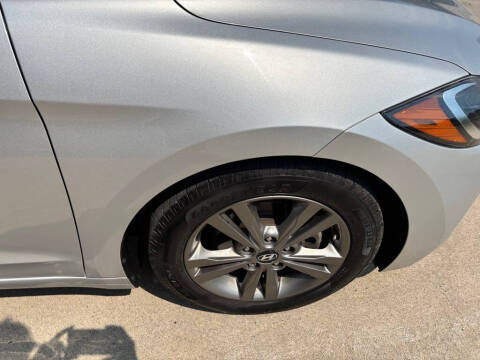 2018 Hyundai Elantra