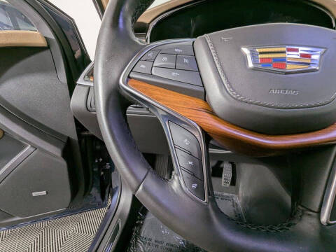 2019 Cadillac XT5 Platinum