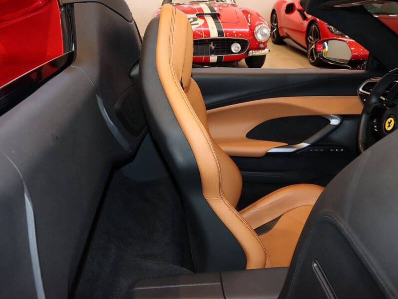 2024 Ferrari 296 GTS