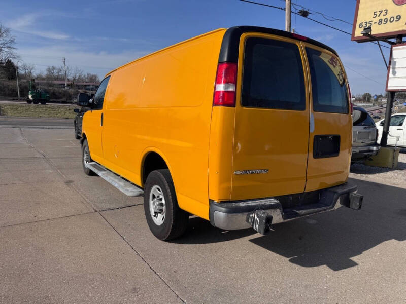 2019 Chevrolet Express 2500