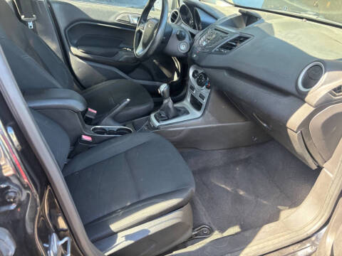 2015 Ford Fiesta SE