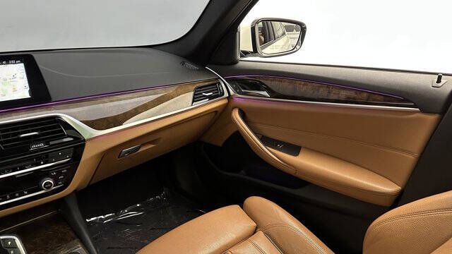 2019 BMW 5 Series 540i