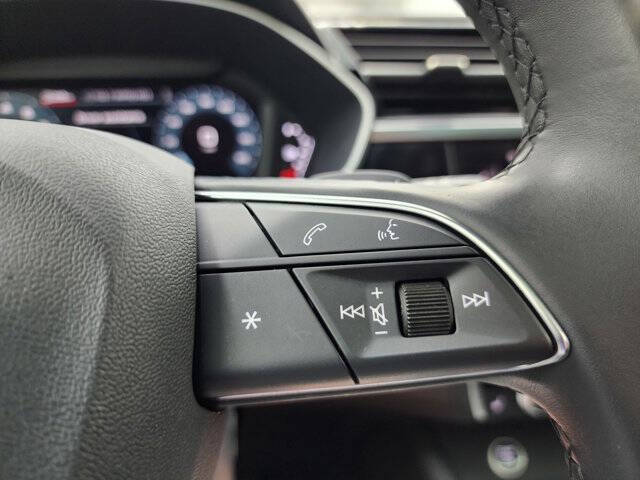 2024 Audi Q3 quattro S line Premium 45 TFSI