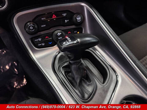 2021 Dodge Challenger SXT