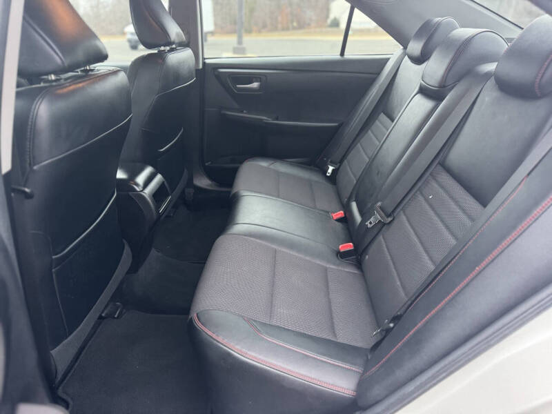 2016 Toyota Camry SE