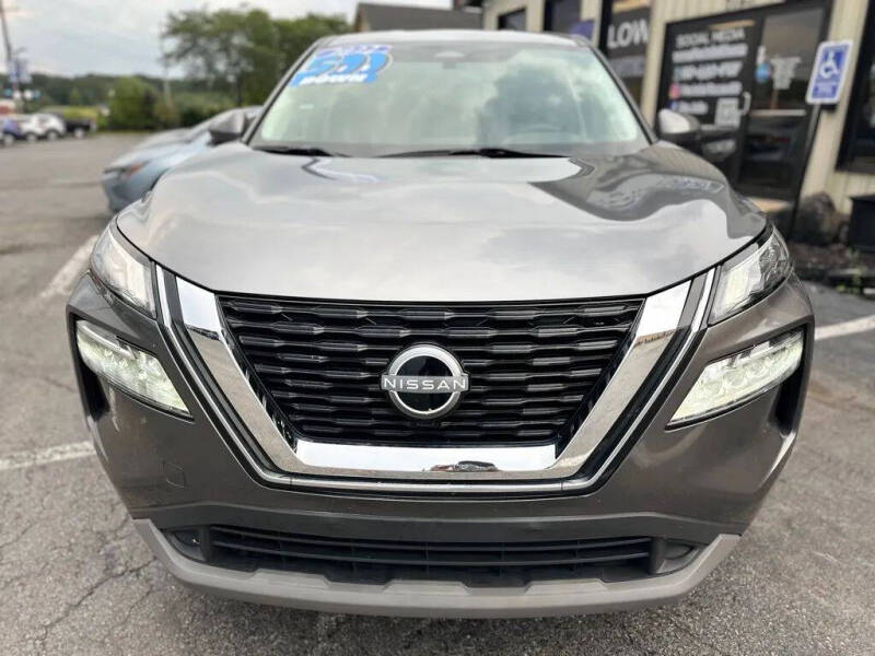 2022 Nissan Rogue SV