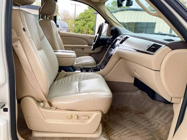 2010 Cadillac Escalade Premium