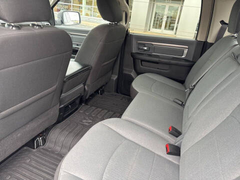 2023 RAM 1500 Classic SLT