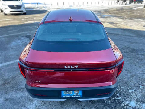 2025 Kia K4