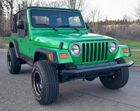 2005 Jeep Wrangler for sale at CLEAR CHOICE AUTOMOTIVE in Milwaukie OR