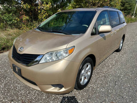 2013 Toyota Sienna for sale at Premium Auto Outlet Inc in Sewell NJ