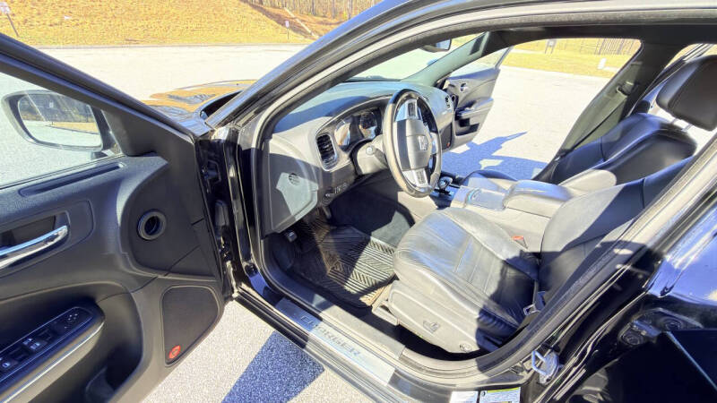 2012 Dodge Charger SXT