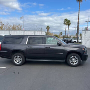 2017 Chevrolet Suburban LT