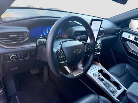 2023 Ford Explorer Platinum