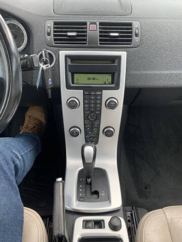 2011 Volvo C70 T5