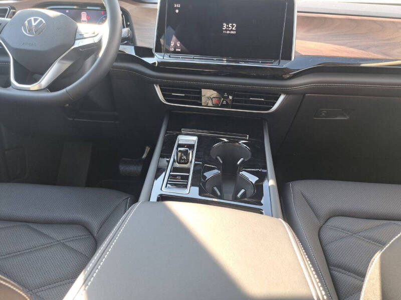 2026 Volkswagen Atlas SE