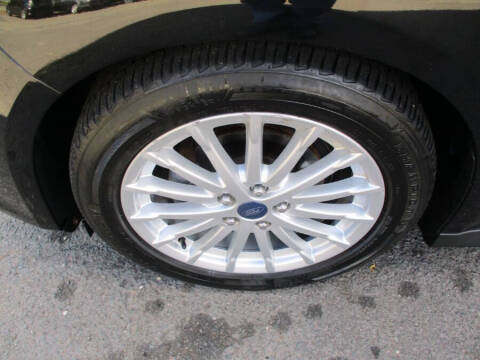 2014 Ford C-MAX Hybrid SE