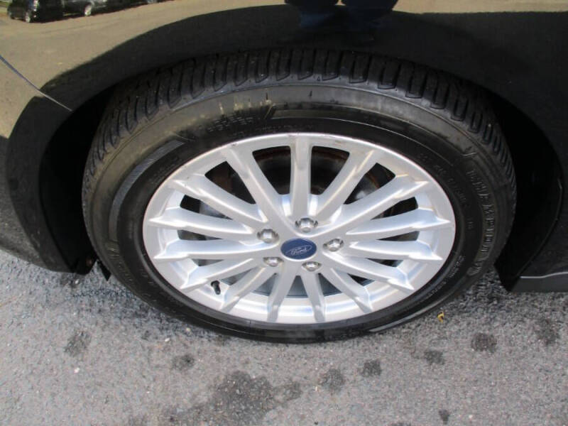 2014 Ford C-MAX Hybrid SE