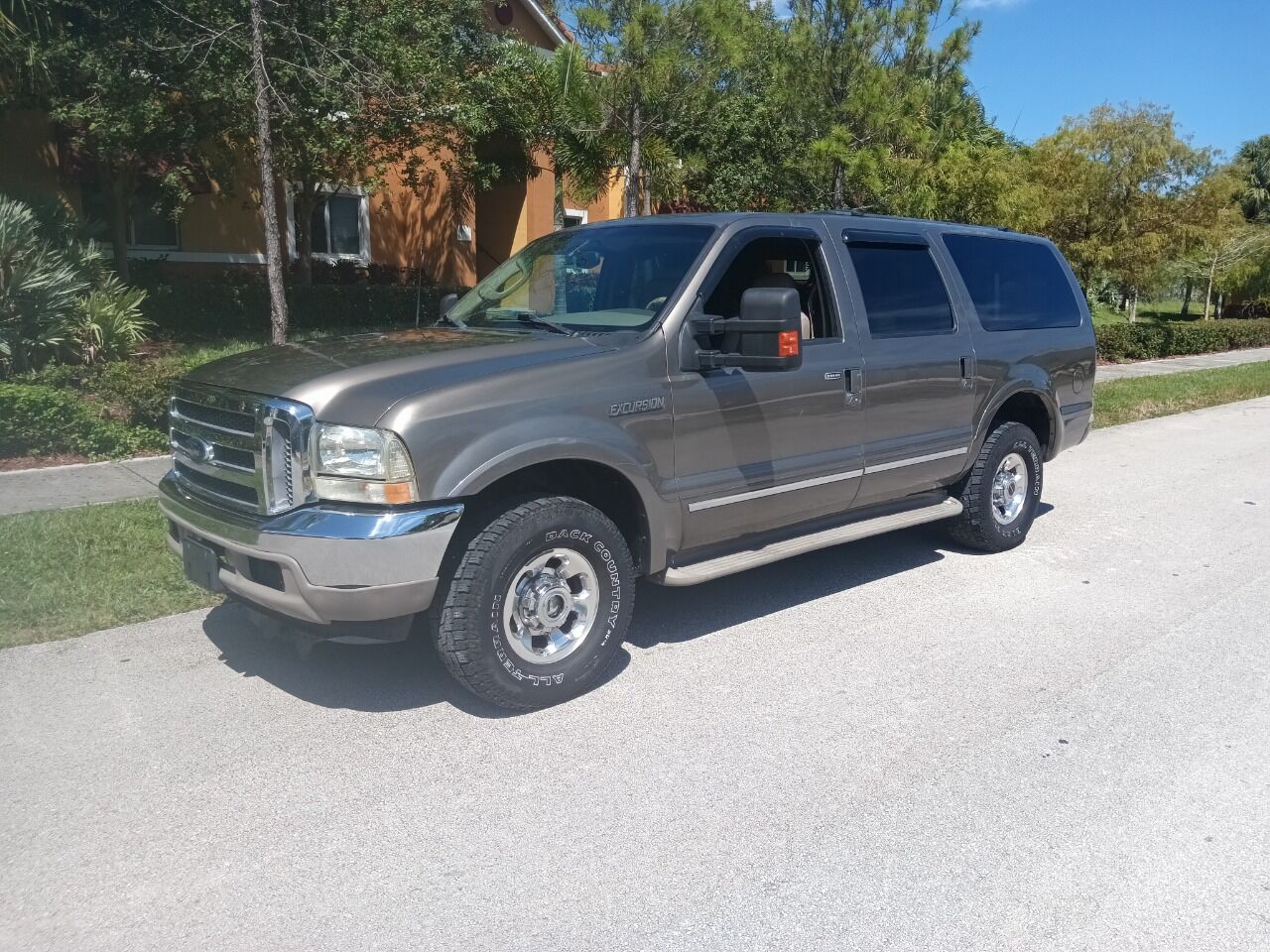 2003 Ford Excursion SUV / Crossover - $11,950