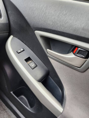 2012 Toyota Prius Two