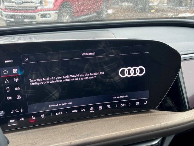 2025 Audi Q5 quattro Prestige TFSI