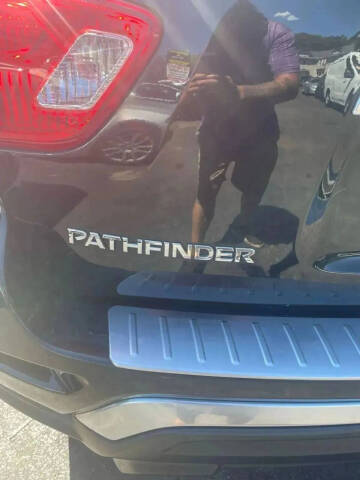 2017 Nissan Pathfinder