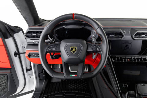 2024 Lamborghini Urus S