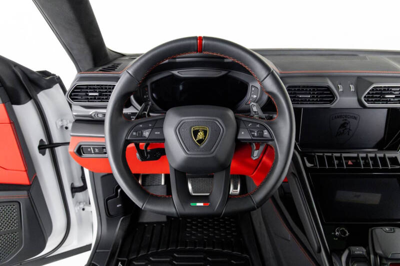 2024 Lamborghini Urus S