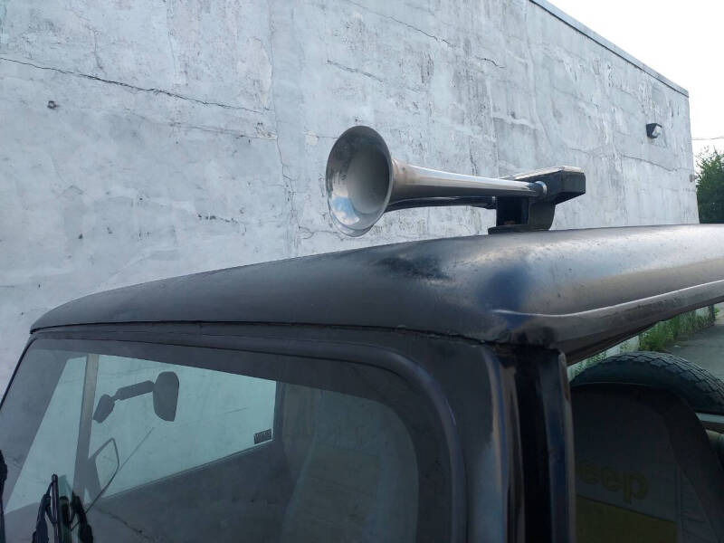 1987 Jeep Wrangler Laredo