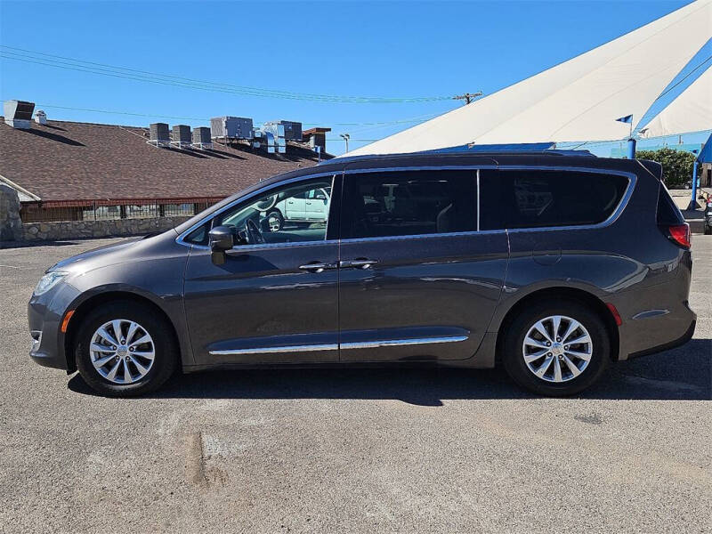 2019 Chrysler Pacifica Touring L