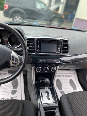 2017 Mitsubishi Lancer ES