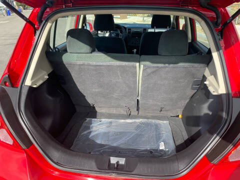 2012 Nissan Versa 1.8 S