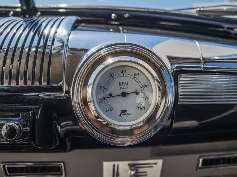 1947 Ford Super Deluxe