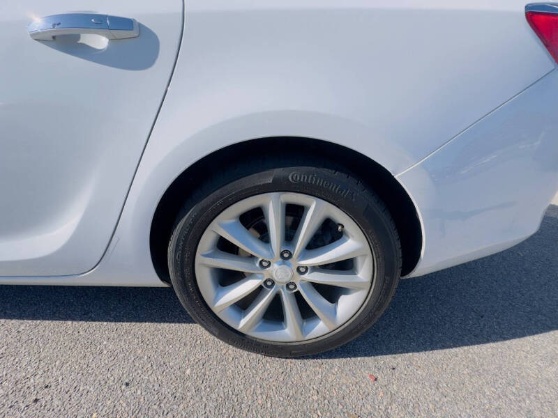 2013 Buick Verano Leather Group