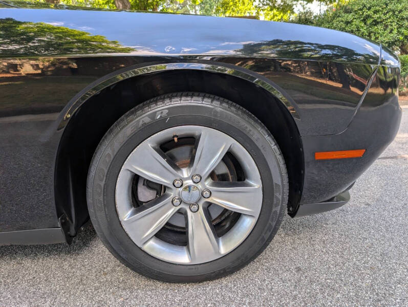 2015 Dodge Challenger SXT