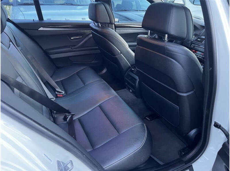 2014 BMW 5 Series 528i