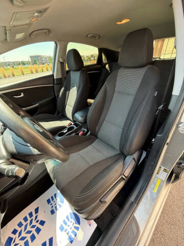 2017 Hyundai Elantra GT