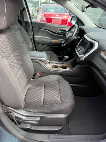 2019 GMC Acadia SLE-2