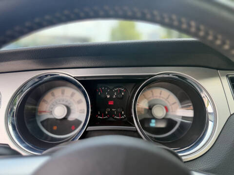 2010 Ford Mustang V6 Premium