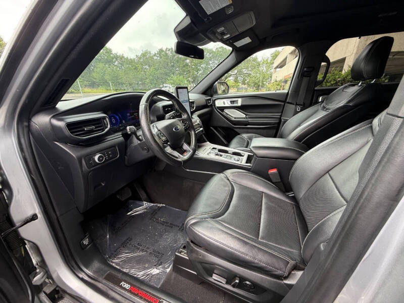 2020 Ford Explorer ST