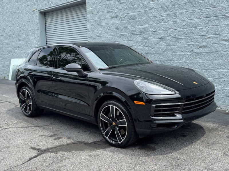2023 Porsche Cayenne Platinum Edition
