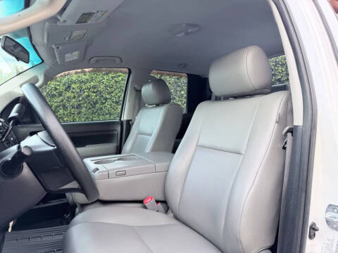 2013 Toyota Tundra Grade