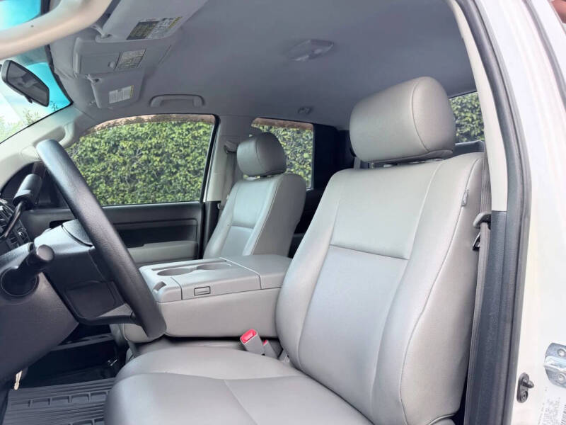 2013 Toyota Tundra Grade