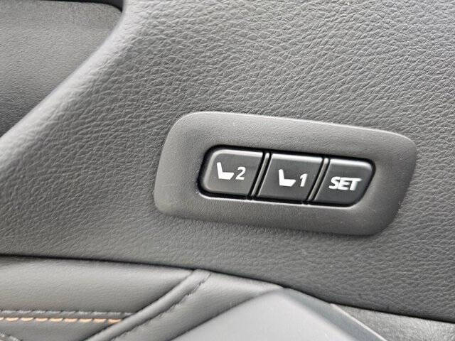 2022 Toyota Avalon Hybrid Limited