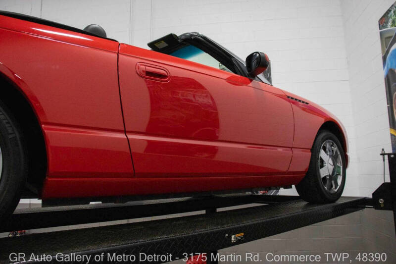 2002 Ford Thunderbird Deluxe