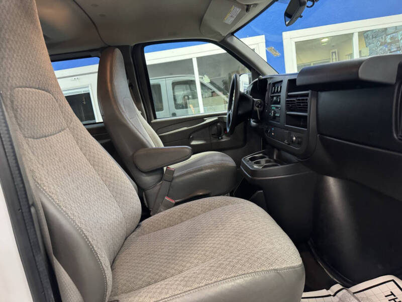 2015 Chevrolet Express LS 2500