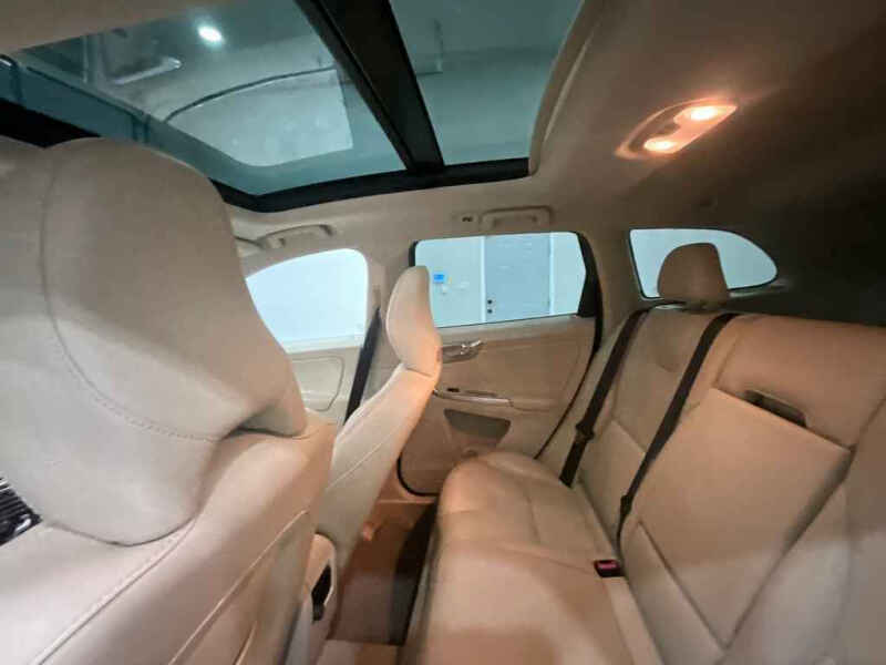 2016 Volvo XC60 T5 Drive-E Premier