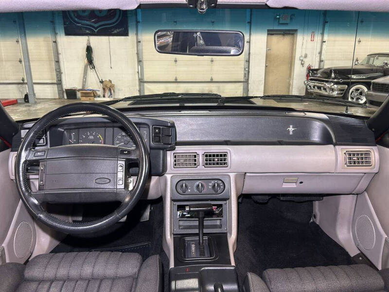 1990 Ford Mustang LX 5.0