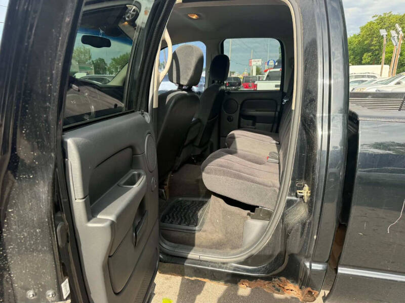 2004 Dodge Ram 1500 SLT